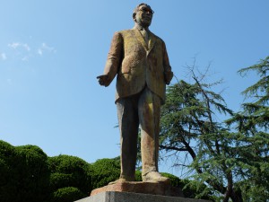 池田隼人の銅像